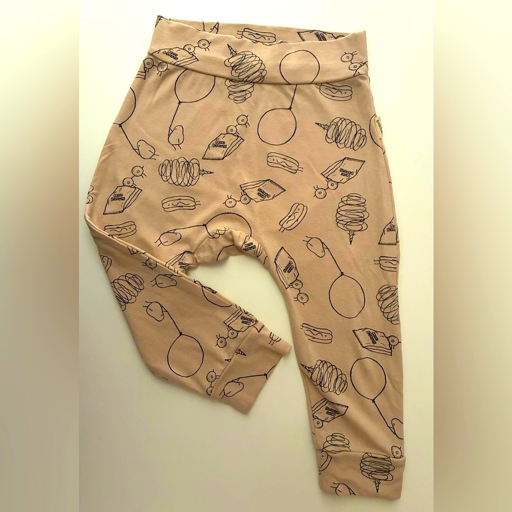 🇨🇦 Greige 18-by 24 months jogger style leggings